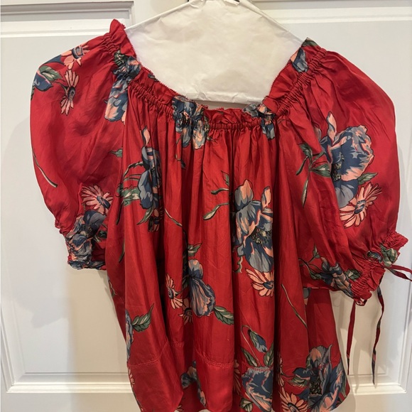 THE GREAT. Tops - Red Puff Sleeve Smocked Blouse
